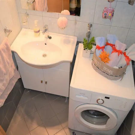 Iva Orange Apartment